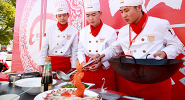 年纪小学厨师有什么优势？