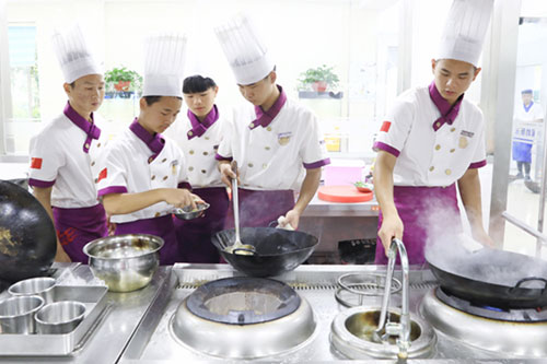 学厨师需要多少钱？
