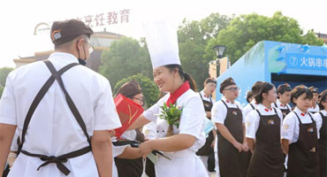 来自五湖四海的学子祝福 让这个教师节格外温馨