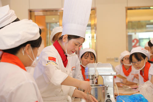 上海学西点学校哪家好
