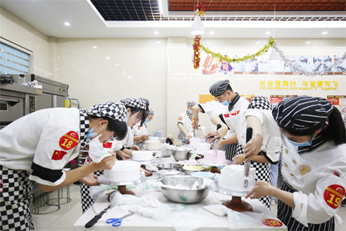 蛋糕培训时间和费用是多少