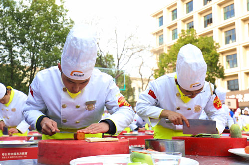 短期厨师培训学费多少呢？