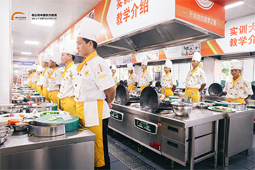 上海学厨师烹饪技术的行业前景怎么样？